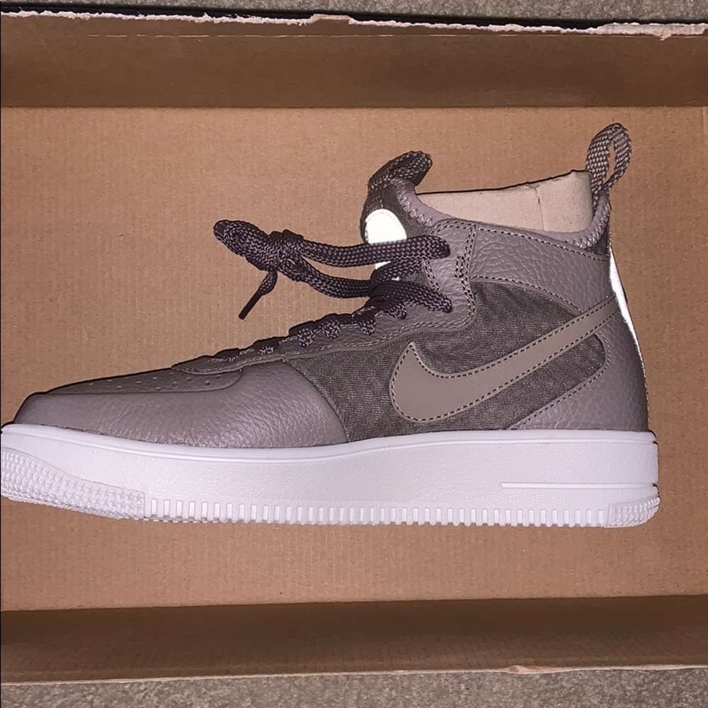 Nike ultra Air Force 1 mid - sepia stone